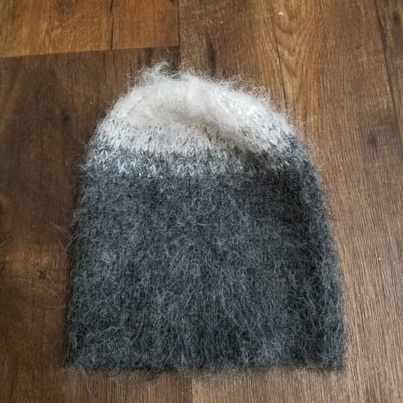 By anthropology Beenie Hat - Picture 4 of 6